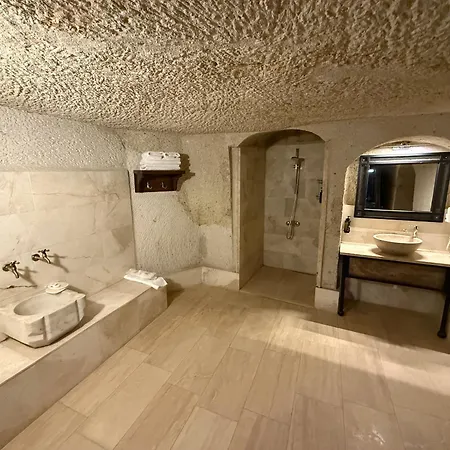 Leyla Cave House Bed & Breakfast