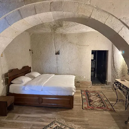 Bed & Breakfast Leyla Cave House
